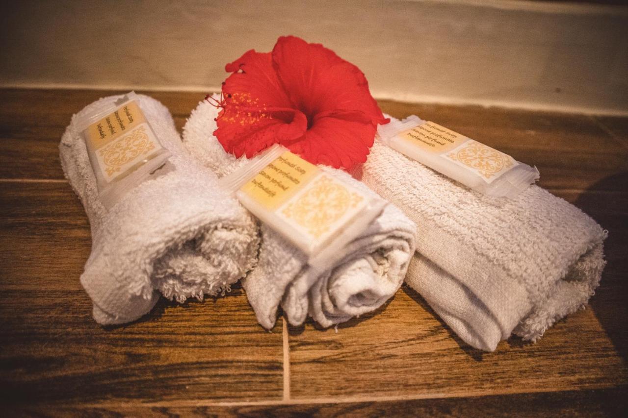 Zanzibella Hotel & Spa Kiwengwa  Dış mekan fotoğraf A set of towels and soap