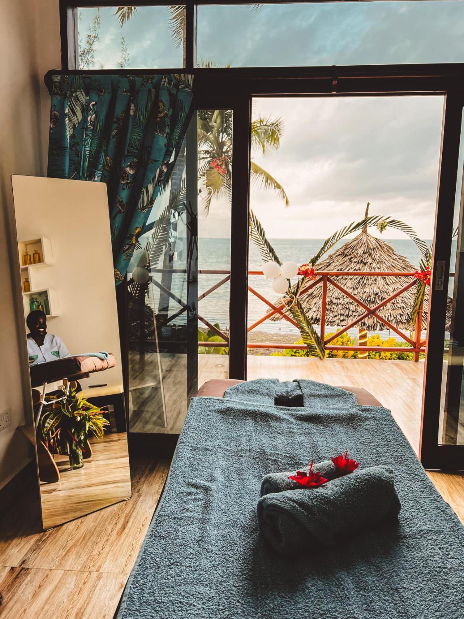 Zanzibella Hotel & Spa Kiwengwa  Dış mekan fotoğraf Spa at the Palm Beach Hotel